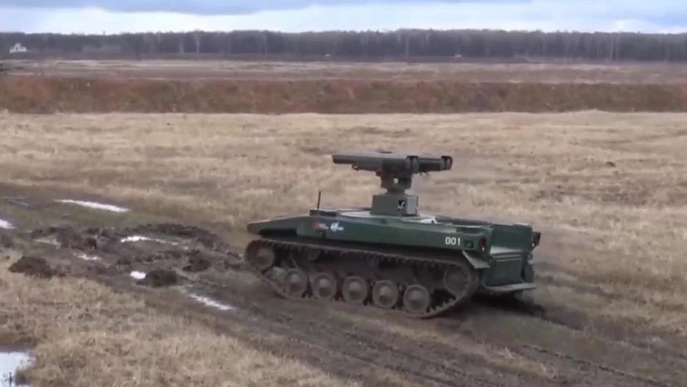 Боевых роботов «Маркер» из Магнитогорска оснастили противотанковым комплексом «Корнет»