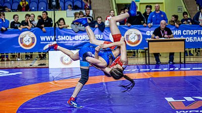 Спортсменка из Челябинска завоевала бронзу первенства России по борьбе