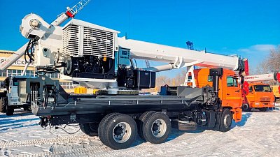 В Челябинске изготовили кран для загрузки космических кораблей