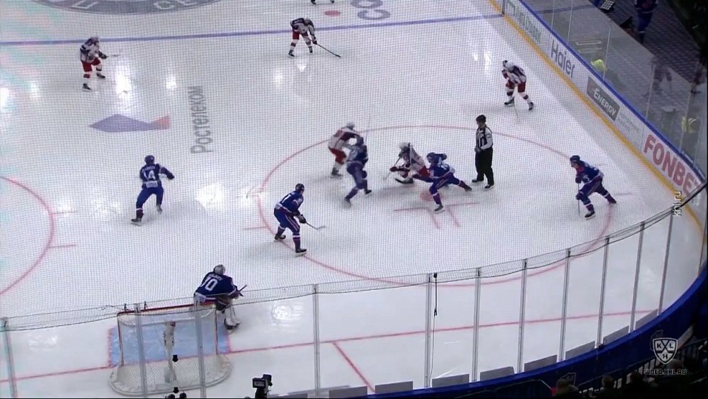 Южноуральские хоккеисты бьются за Кубок Гагарина