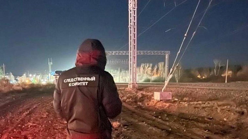 В Челябинской области грузовой поезд насмерть сбил мужчину