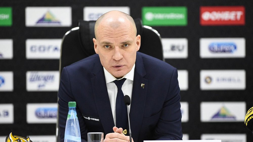 Андрей Разин назначен новым главным тренером хоккейного клуба «Металлург»