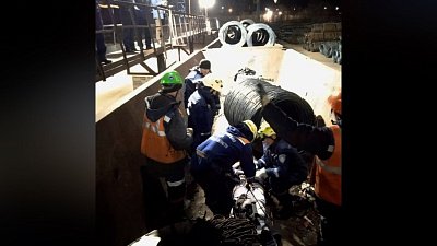 В Магнитогорске рабочего заблокировало бухтой рулонного металла