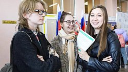 В Челябинске прошла ярмарка вакансий для молодых врачей