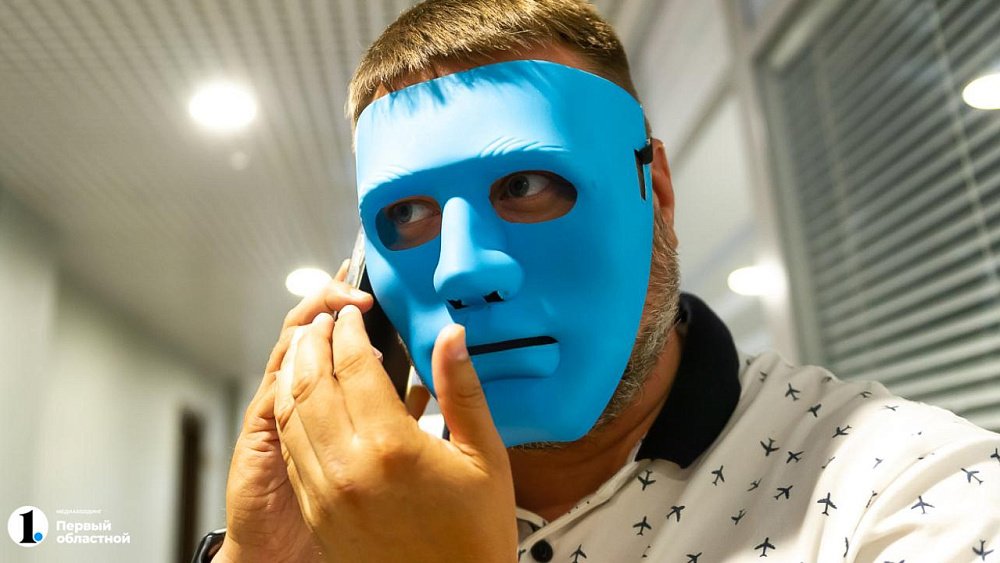 В Челябинской области двоих подростков шантажировали «сливом» интимных фотографий