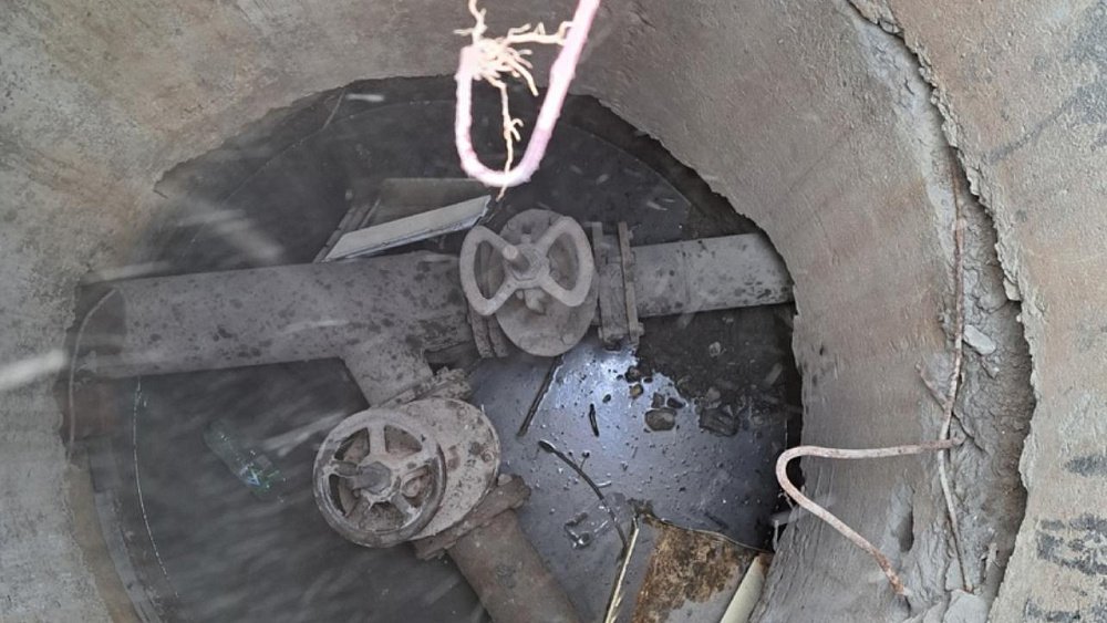 В Кусе 5-летняя девочка упала в колодец с арматурой