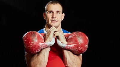 13‑кратный чемпион мира Иван Денисов возобновил карьеру в гиревом спорте