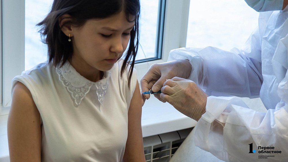 Минздрав России зарегистрировал вакцину от коронавируса для детей от 6 до 11 лет