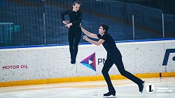 На соревнованиях в Челябинске зрители нашли копию фигуристки Камилы Валиевой