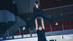 На соревнованиях в Челябинске зрители нашли копию фигуристки Камилы Валиевой