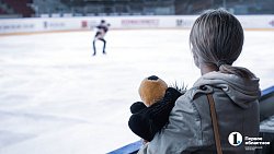 На соревнованиях в Челябинске зрители нашли копию фигуристки Камилы Валиевой