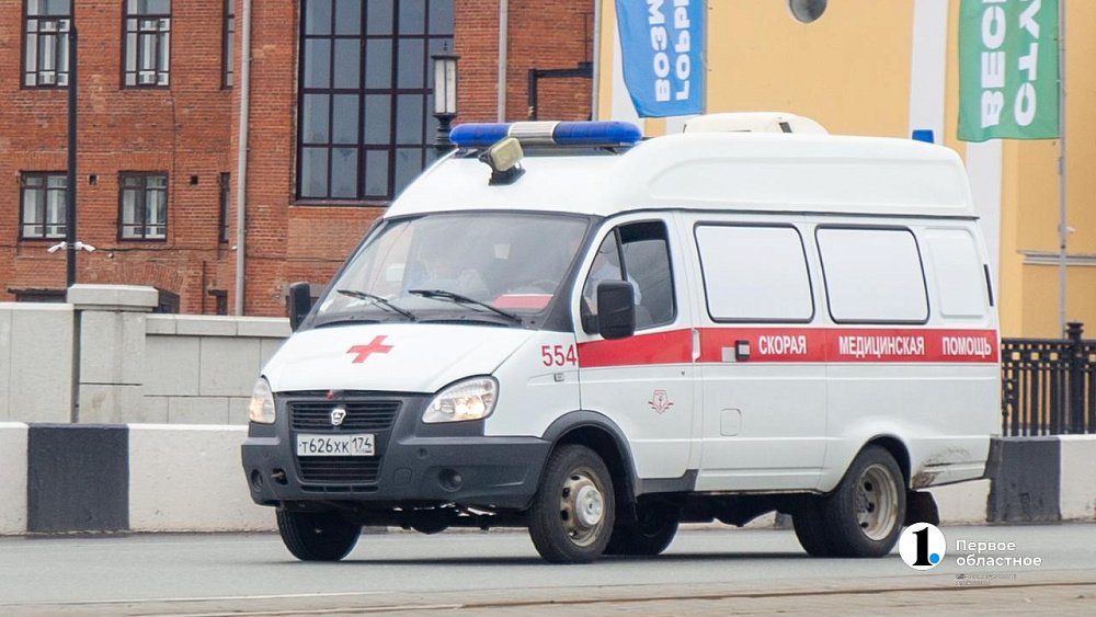 Мальчику оторвало палец железной трубой во время игры в футбол в Челябинске