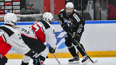 Хоккеисты «Трактора» стартовали с победы в финале первенства России