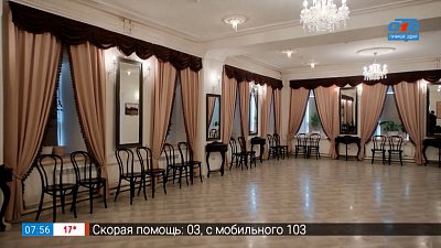 Где почувствовать атмосферу Челябинска XIX века? — в сюжете «Экскурсия по Дому Общественного собрания»