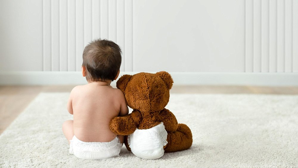 Когда нужно отучать ребенка от памперсов