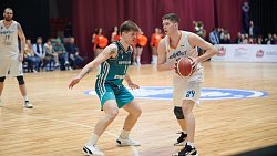 Баскетболисты «Челбаскета» одержали победу в первом матче «Финала четырех» в Челябинске