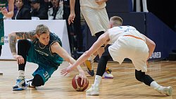 Баскетболисты «Челбаскета» одержали победу в первом матче «Финала четырех» в Челябинске