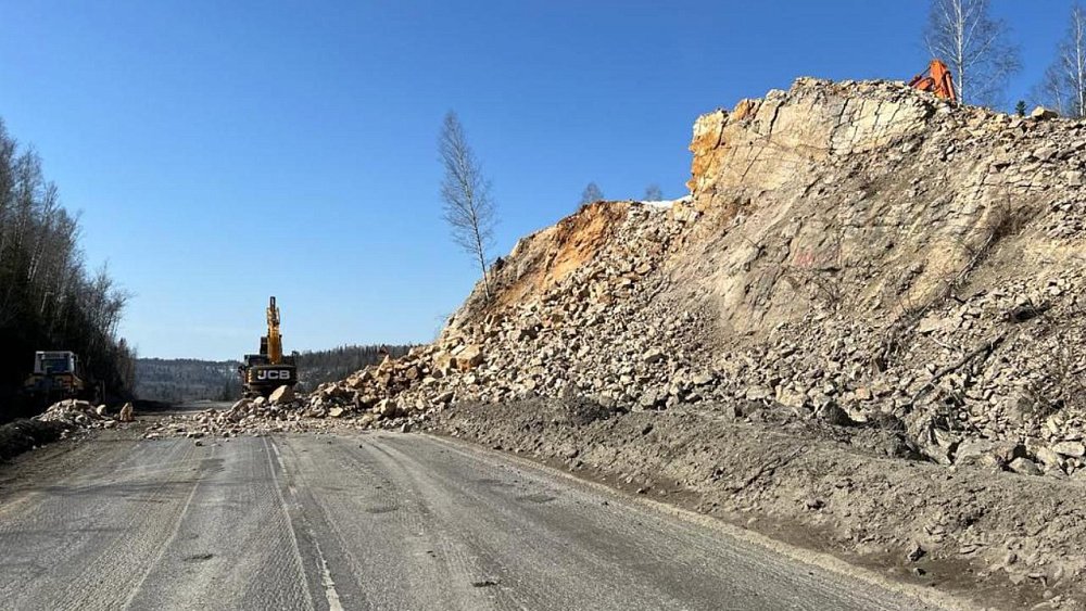 В Челябинской области дорожники остановили взрывы на трассе М‑5 из‑за праздников