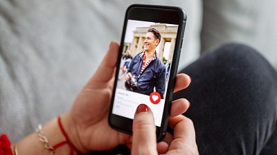 Tinder уходит из России