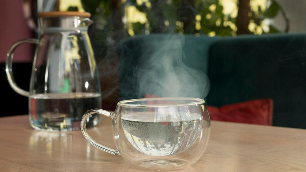 Может ли бутилированная вода заменить кипяченую