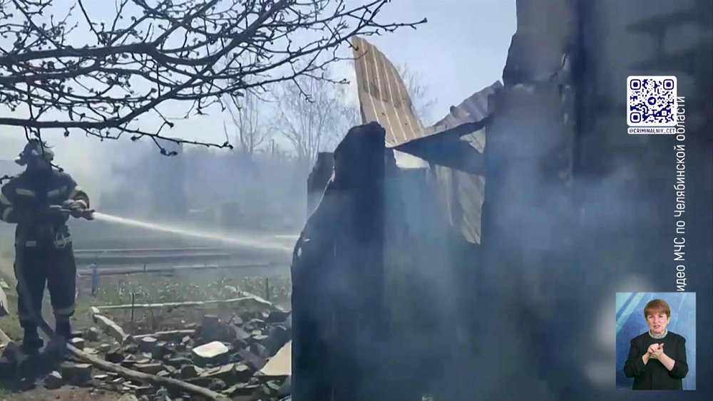 Огонь уничтожил несколько садовых домов