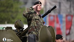 В Челябинске прошло торжественное построение в честь Дня Победы