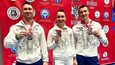 Челябинка Оксана Степанова завоевала титул чемпионки Азии по гиревому спорту