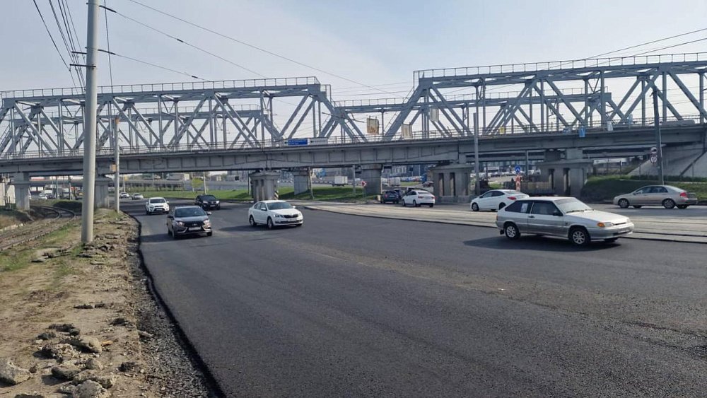 В Челябинске после критики губернатора обновили одну из самых проблемных городских дорог