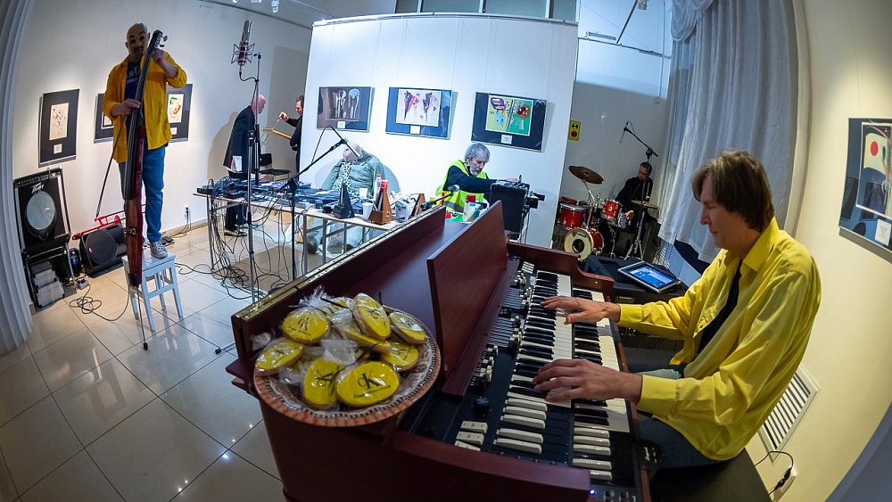 Лев Гутовский и Владимир Хомяков сыграют концерт на выставке Марка Шагала