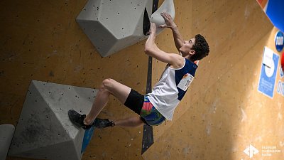 Магнитогорский скалолаз выиграл золото первенства России