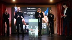 В Челябинске прошло медийное взвешивание участников турнира по боксу «Битва на Урале»