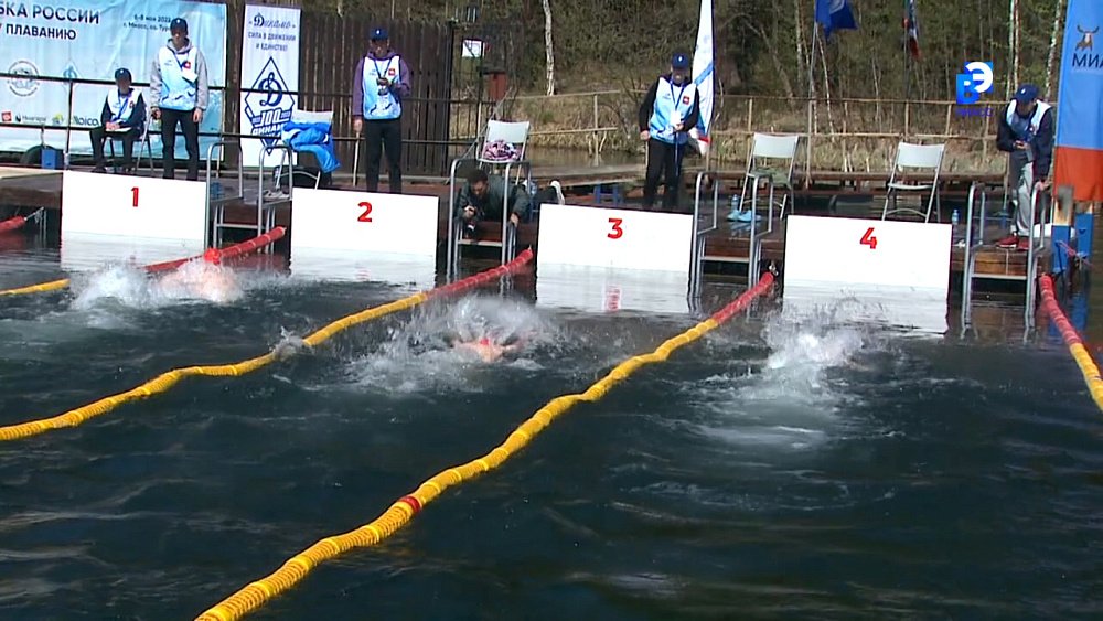 На Тургояке — этап Кубка России по зимнему плаванию