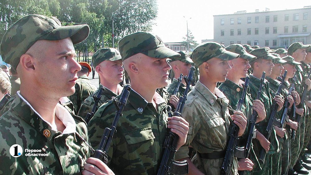 Медикам, переехавшим в гарнизоны, выплатят до 2 млн рублей