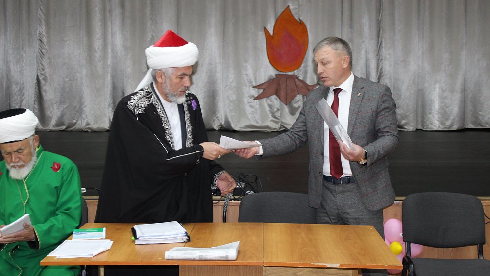 В Челябинской области бесхозяйная мечеть перешла в Региональное духовное управление мусульман 