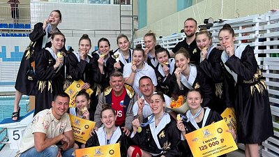 Алексей Текслер поздравил ватерполисток «Динамо-Уралочки» с победой на чемпионате России