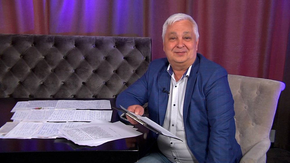 Зачитываем послания от зрителей к своим родственникам: «Хорошие песни»