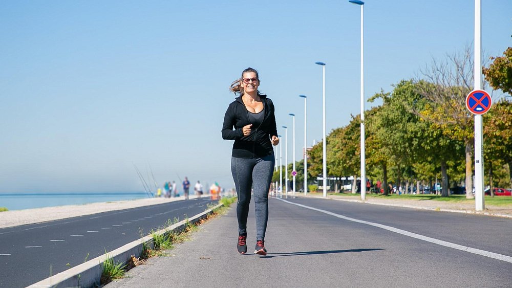 Бег с пустым желудком мешает похудению