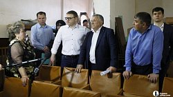 Алексей Текслер поручил властям Октябрьского района отремонтировать местный Дом культуры