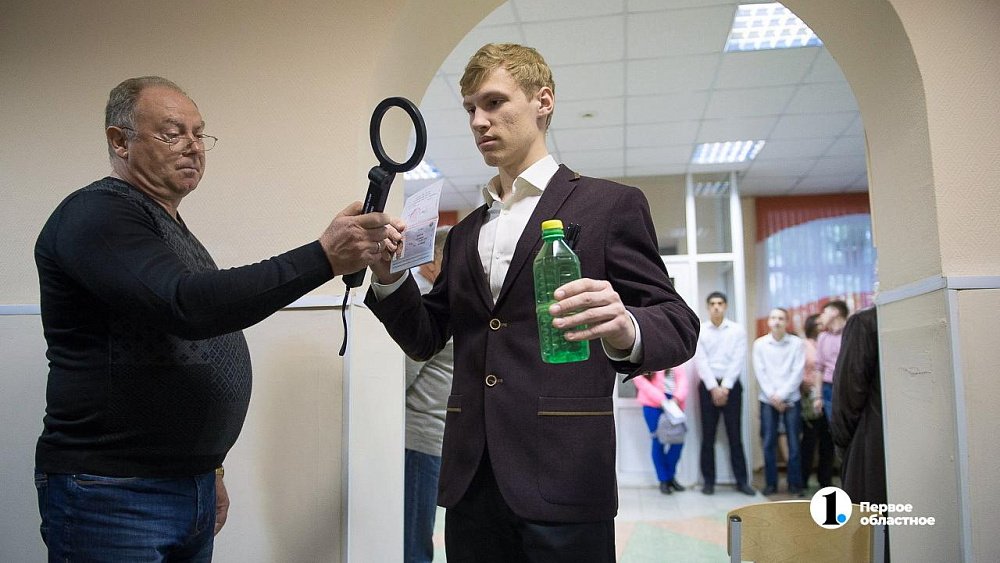 27 школ Челябинска получили оргтехнику для проведения ЕГЭ