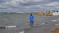 Водолазы очистили дно водоемов от мусора на городских пляжах в Челябинске