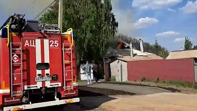 В Магнитогорске загорелся частный жилой дом