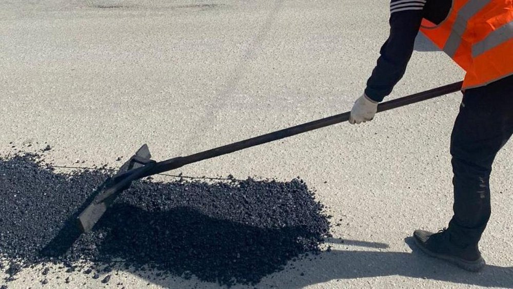 В Челябинске по просьбам жителей расширят практику ямочного ремонта