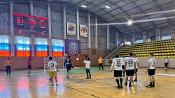 Гандболисты клуба «Динамо-Сунгуль» завершили сезон матчем с болельщиками