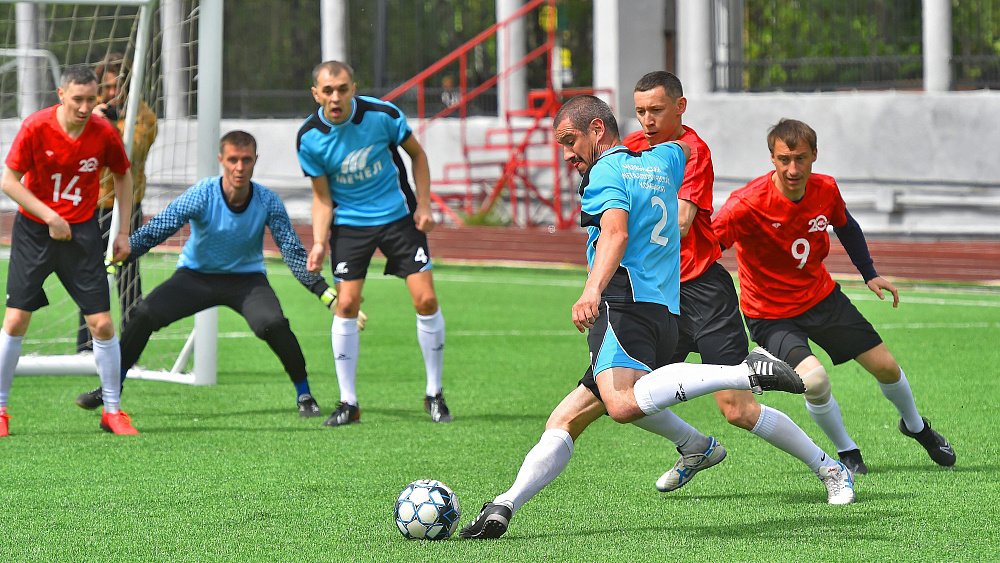 ЧМК открыл корпоративный турнир «МЕЧЕЛА» по мини-футболу