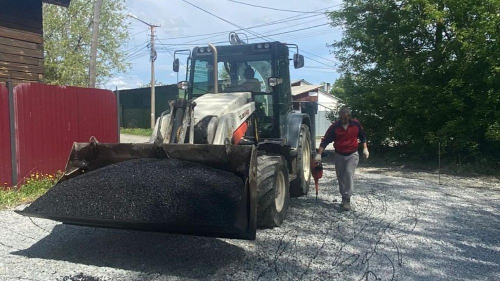 В челябинских поселках к концу июня отремонтируют 26 дорог