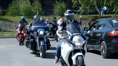 В Карабаше любители скорости открыли мотосезон