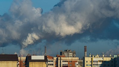 Заводы в Челябинске уменьшили выбросы в атмосферу на 40% из-за пожаров в соседних регионах