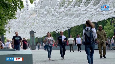 Горожане поют в опросе «Песни про лето»