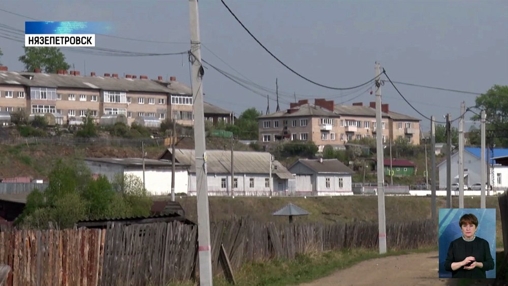 В Нязепетровске устанавливают новые контейнеры