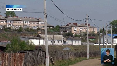 В Нязепетровске устанавливают новые контейнеры